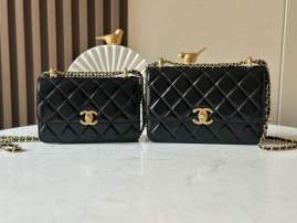 Picture of Chanel Handbags _SKUfw239870971fw